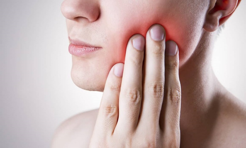 Đau răng là triệu chứng bất thường mà bất cứ đối tượng nào cũng có thể gặp phải
