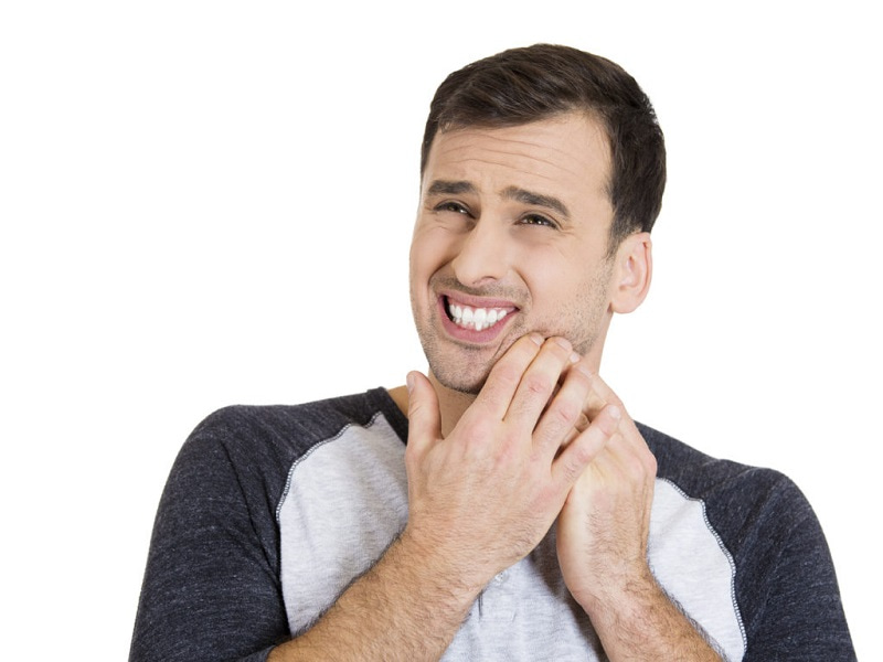 Triệu chứng đau răng khôn do bệnh lý 