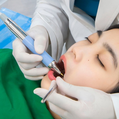 Nhổ răng khôn hàm dưới bằng công nghệ siêu âm giảm đau nhức tối đa 