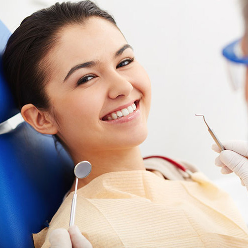 Bệnh nhân nên tái khám sau khi nhổ răng khôn