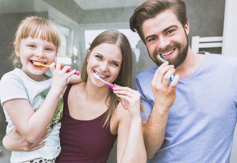 Vệ sinh răng miệng thường xuyên là rất quan trọng trong quá trình sử dụng thuốc